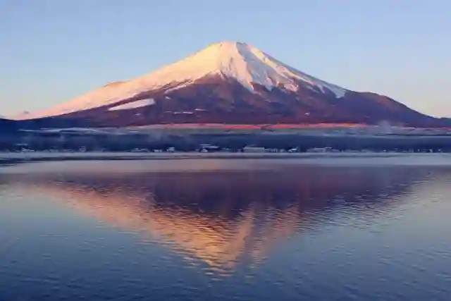 山中湖高台から見た富士山